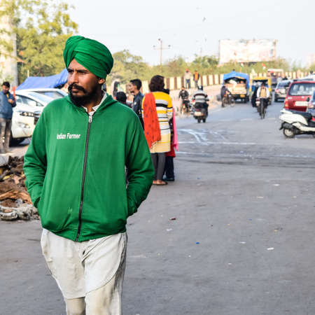 Gazipur, Delhi, India â December 25 2020 : Indian Sikh and Hindu Farmers from Punjab, Uttar Pradesh and Uttarakhand states protests at Delhi-UP Border. Farmers are protesting against new farmer lawsのeditorial素材