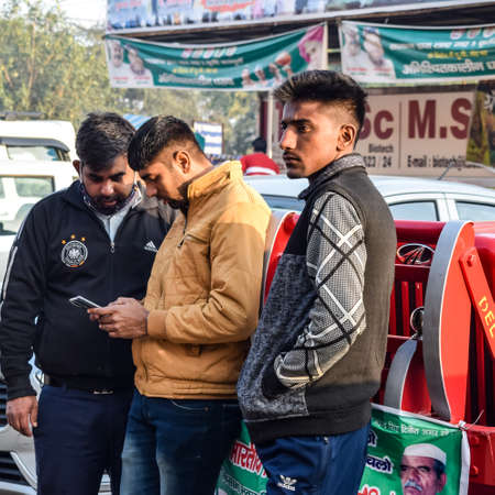Gazipur, Delhi, India â December 25 2020 : Indian Sikh and Hindu Farmers from Punjab, Uttar Pradesh and Uttarakhand states protests at Delhi-UP Border. Farmers are protesting against new farmer lawsのeditorial素材