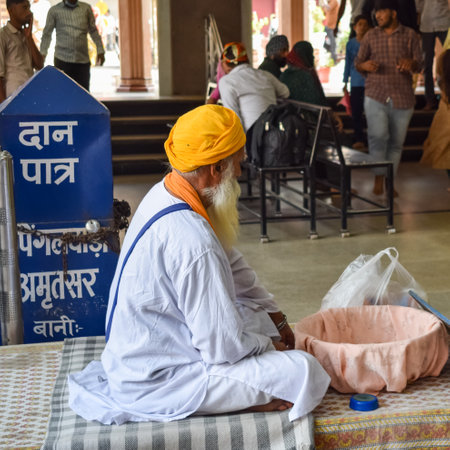 Old Delhi, India, April 15, 2022 - Gurudwara Sis Ganj Sahib is one of the nine historical Gurdwaras in Old Delhi in India, Sheesh Ganj Gurudwara in Chandni Chowk, opposite Red Fort in Old Delhi Indiaのeditorial素材