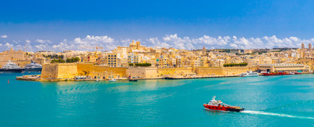 Panoramic view the Fort St. Angelo viewed from Valletta, Maltaの写真素材