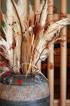 Details of a pot of beautiful dried plants in Fall colorsの写真素材