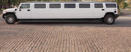 white wedding limousineの写真素材