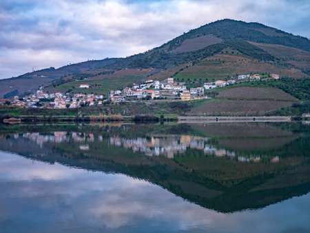 Douro River reflexesの写真素材