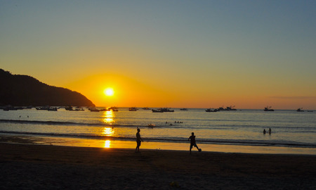 Sunset in Puerto Lopez, Ecuadorの写真素材