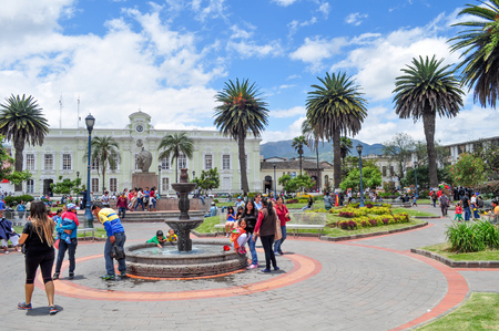 OTAVALO, ECUADOR - MARCH 18, 2017:  General view of Otavalo main square, in Ecuadorのeditorial素材