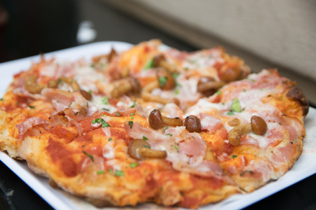 Mushroom pizzaの写真素材