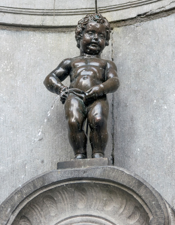 Manneken piss in Brussel Belgiumのeditorial素材