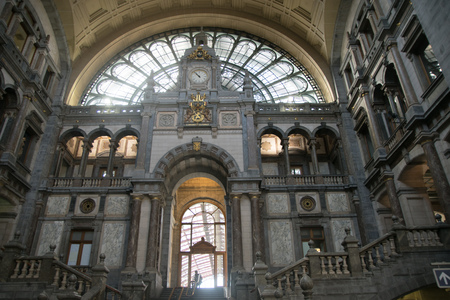 ANTWERP, BELGIUM - MAY 26, 2017: Central Railway Station Antwerpen Centraal in Antwerp, Belgiumのeditorial素材
