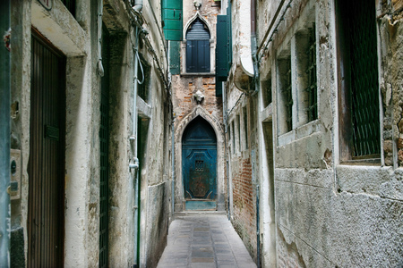 Narrow street in Venice, Italyの写真素材