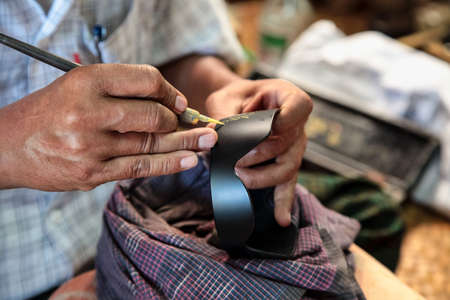 Bagan, Myanmar - Nov 14, 2019: Traditional lacquer ware factory and shop in Bagan, Myanmar former Burmaのeditorial素材