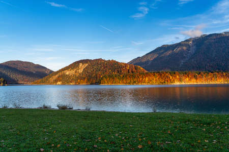 Sylvenstein reservoir lake in autumn, near Bad Toelz, Bavaria, Germany, Europeの写真素材