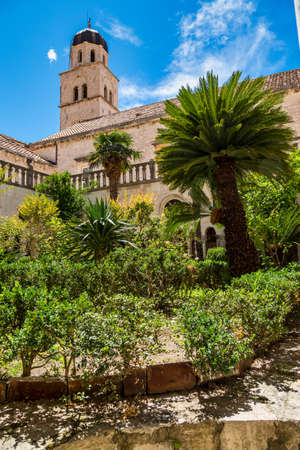 The cloister of the Franciscan monastery in Dubrovnik, Dalmatia in Croatiaの写真素材