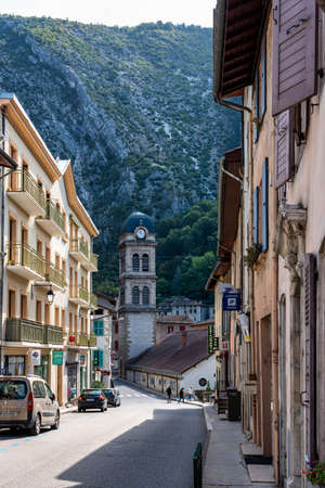 Pont en Royans, France - Sep 19, 2020: Pont en Royans, a charming picturesque medieval village in the Vercors national park near the Isere valley, Rhone-Alpes, Southeastern Franceのeditorial素材