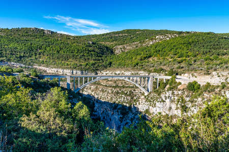 Verdon Gorge, Gorges du Verdon, amazing landscape of the famous canyon with winding turquoise-green colour river and high limestone rocks in French Alps, Provence, Franceの写真素材