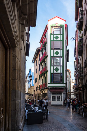 Bilbao, Spain - Sep 02, 2020: Dorre Kalea street in Bilbao, Spain - Europeのeditorial素材