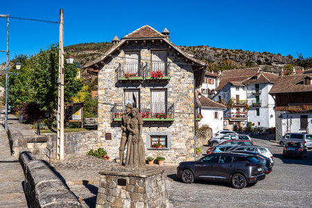 Hecho, Spain - Oct 23, 2022: Beautiful village Hecho in the Hecho valley in the pyrenees mountains Huesca Spain Europeのeditorial素材