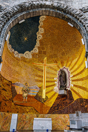 Lourdes, France - Sep 28, 2025: Interior of the Basilica in the Sanctuary of Lourdes, France. Mayor pilgrimage spot for Catholics all around the worldのeditorial素材