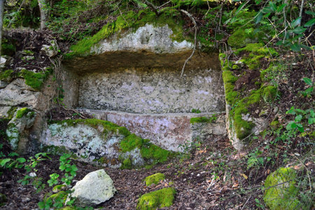 View of ancient water source in the Scala di Malva pathの写真素材