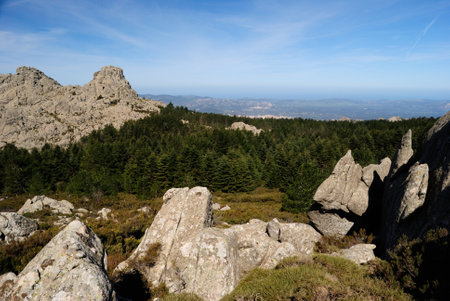 The granite peaks of Monte Limbaraの写真素材