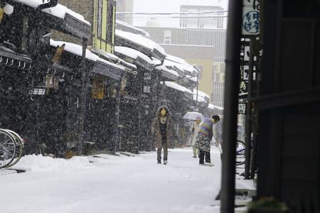 TAKAYAMA, JAPAN - JANUARY 19: Takayama in the snow  a city which retains a traditional touch like few other Japanese cities, especially in its beautifully preserved old town on JANUARY 19, 2014 in Takayama, Japan.のeditorial素材