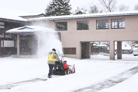 TAKAYAMA, JAPAN - JANUARY 19  A snowy day in takayama city especially in its beautifully preserved old town on JANUARY 19, 2014 in Takayama, Japan のeditorial素材