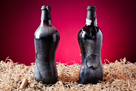 old bottle of wine の写真素材