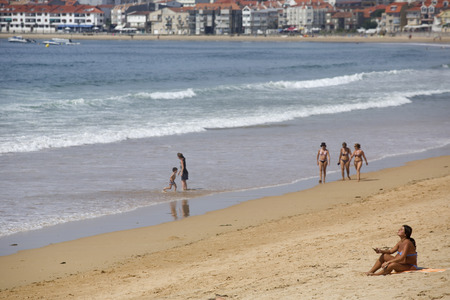 People at the beach, in Baiona, Galicia, Spain.のeditorial素材