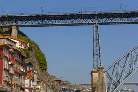 PORTO, PORTUGAL: Dom Luis Bridge, Ponte Luis I in Porto, Portugal