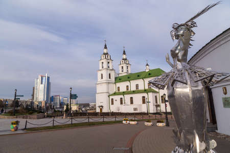 Minsk, Belarus: NemigaTrinity Suburb. Winter time in the cathedral of Holy Spirit.のeditorial素材