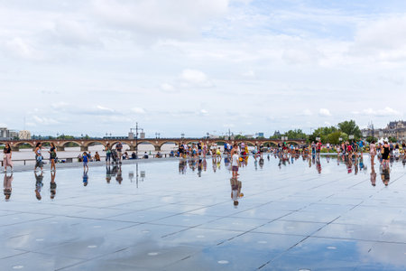 Famous Bordeaux water mirror full of peopleのeditorial素材