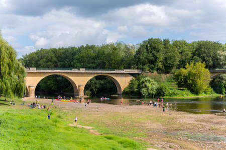 Limeuil, France: People at the Parc Panoramique. Dordogne River meeting Vezere River at Limeuil, Dordogne, France.のeditorial素材