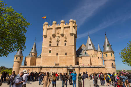 SEGOVIA, SPAIN: People visiting the Alcazar de Segovia Castle, Spainのeditorial素材