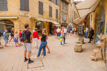 Sarlat-la-Caneda, France: People enjoying the view of the centre of the old medieval town of Sarlat-la-Caneda, Dordogne, France.のeditorial素材
