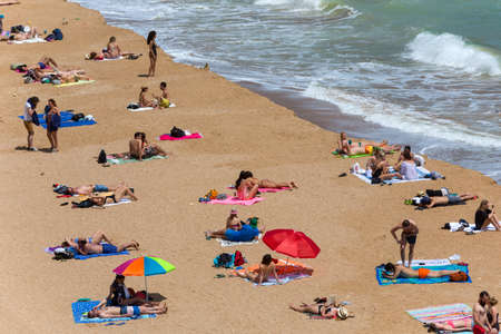 LAGOS, PORTUGAL: People at the famous beach of Praia Dona Ana in Lagos, Algarve region, Portugalのeditorial素材