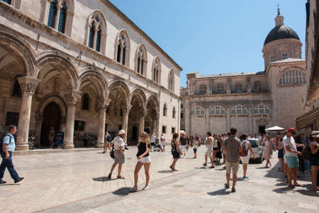 DUBROVNIK, CROATIA: Unidentified tourists in the Old town of Dubrovnik, Croatia. Dubrovnik is a UNESCO World Heritage siteのeditorial素材