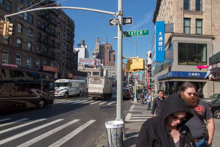 New York, NY: people walking in the streets of New York. USAのeditorial素材
