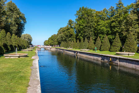 SAINT-PETERSBURG, RUSSIA: Peterhof, St. Petersburg, king's palace and grand-fountain. Russiaのeditorial素材