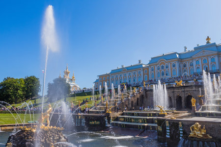 SAINT-PETERSBURG, RUSSIA: Peterhof, St. Petersburg, king's palace and grand-fountain. Russiaのeditorial素材