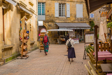 Sarlat-la-Caneda, France: People enjoying the view of the centre of the old medieval town of Sarlat-la-Caneda, Dordogne, France.のeditorial素材