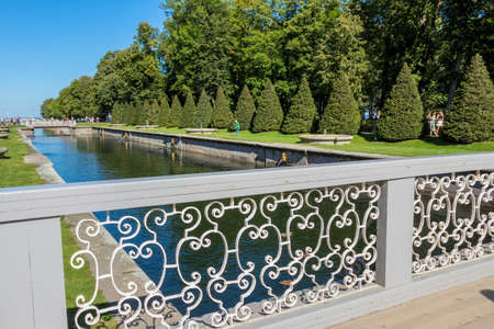 SAINT-PETERSBURG, RUSSIA: Peterhof, St. Petersburg, king's palace and grand-fountain. Russiaのeditorial素材