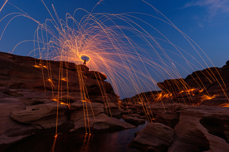 Swirl lights by steel wool /  jerk the steel wool light at Sam Phan Bok