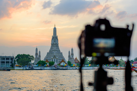 Take the photo of Wat Arun Ratchawararam Ratchawaramahawihan with lighting public landmark in Bangkokの写真素材