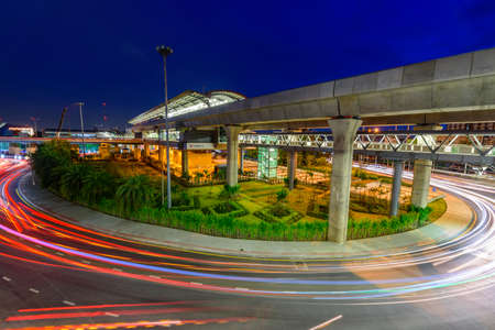 Bangkok , Thailand -  18  August, 2020 : High view Blur light of traffic car at Wat Phra Sri  Mahatat BTS Stationのeditorial素材