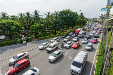 Bangkok, Thailand - 2 September, 2020 :  a lot traffic at front side The mall bangkae shopping centerのeditorial素材