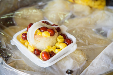 Hot Sticky Rice And Taro With Ginkgo In Sweet Syrupの写真素材