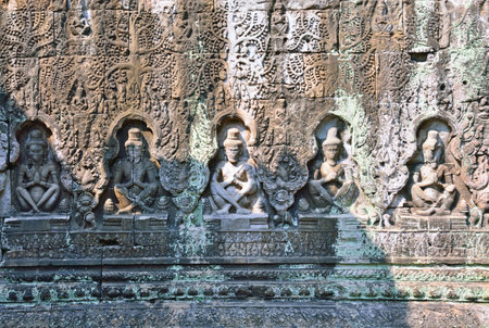 Shadow and highlight over Bas relief in Peah Khan Temple, Angkor wat.のeditorial素材