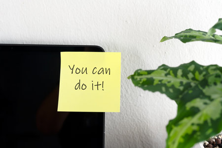 Adhesive note with text you can do itの写真素材