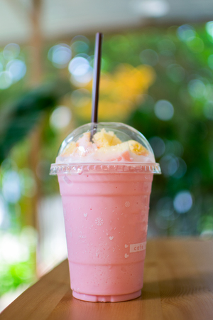 Pink pearl milk tea, boba milk tea, bubble milk teaの写真素材