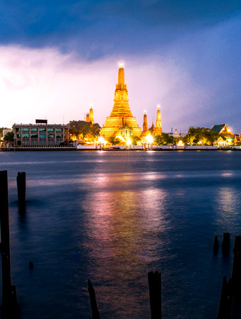 Prang Wat Arun Temple at twilight in bangkok Thailand.の写真素材