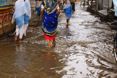 A WATERLOGGED STREET AT PATNA. SHOT AT EVENING HOURS ON 16.08.11 AT PATNA, BIHAR, INDIA.のeditorial素材